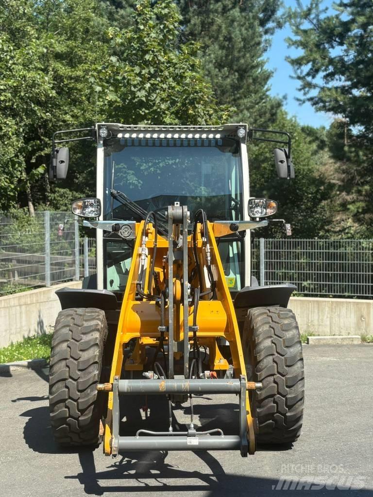 Liebherr L 506 Kolové nakladače