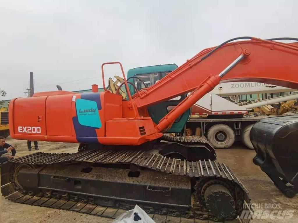 Hitachi EX 200 Pásová rýpadla