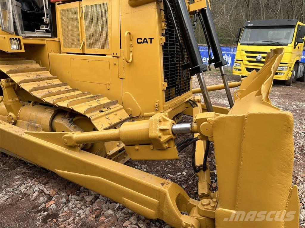 CAT D 7 H Pásové dozery