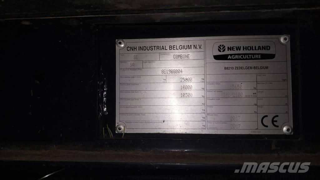 New Holland CR 9.90 Sklízecí mlátičky