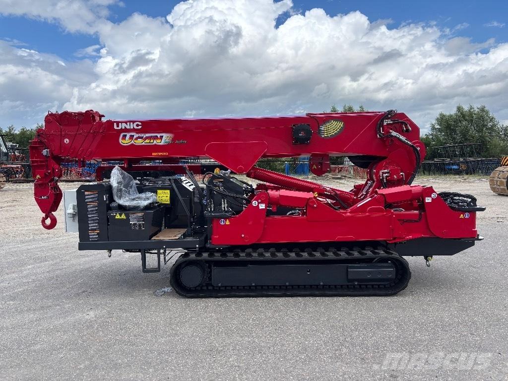 Unic URW 806 Jeřáby pro těžký terén