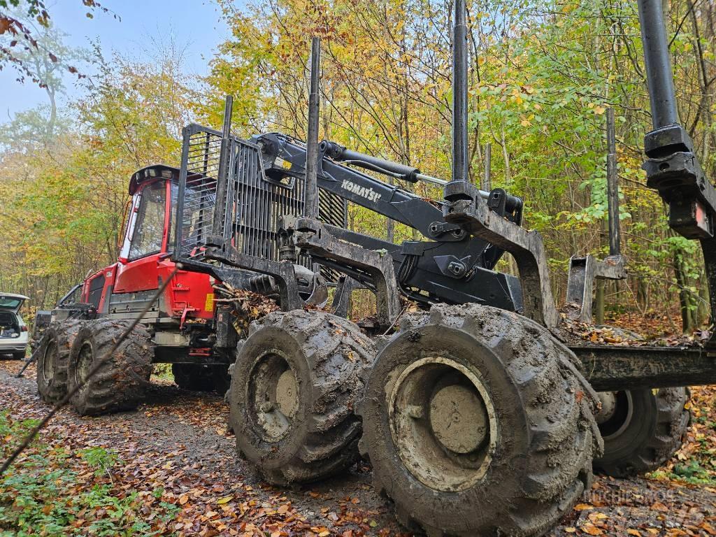 Komatsu 875 Vyvážecí traktory
