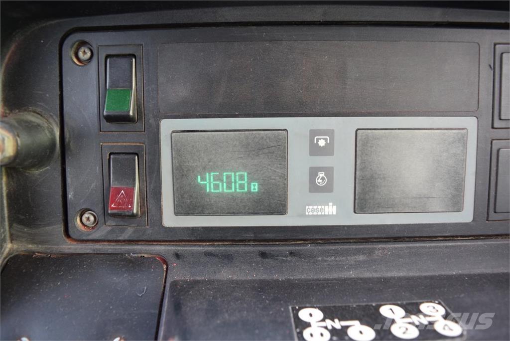 Case IH 840 A/S Traktory