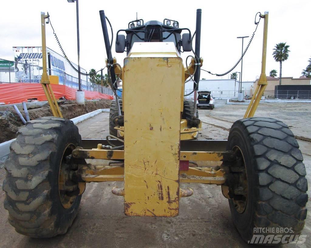 CAT 140 M 2 VHP Grejdry