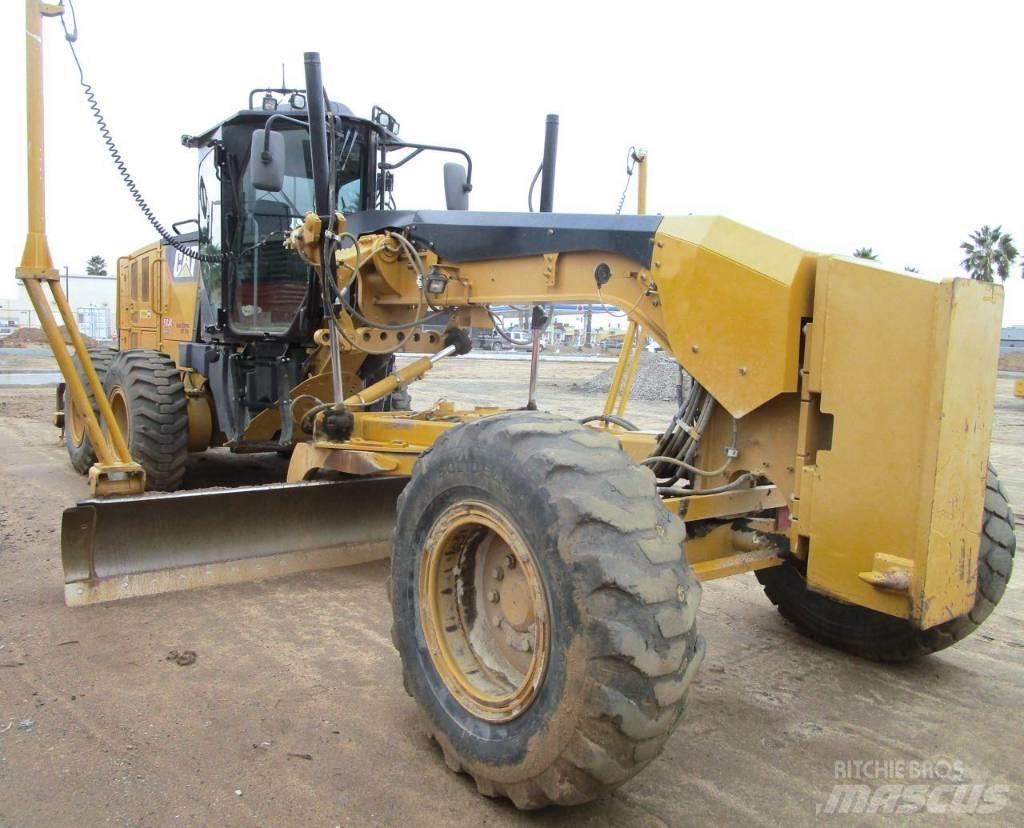 CAT 140 M 2 VHP Grejdry