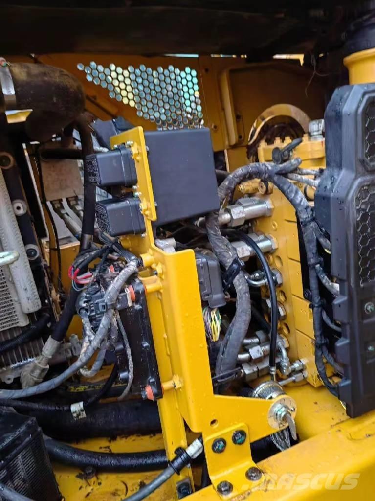 CAT 307.5 Mini rýpadla < 7t