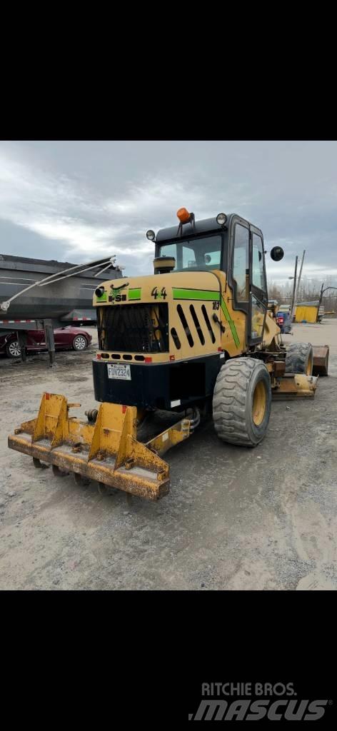 PSI M413XT Grejdry