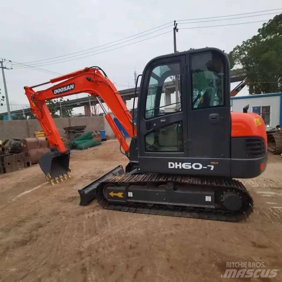 Doosan DH60-7 Pásová rýpadla
