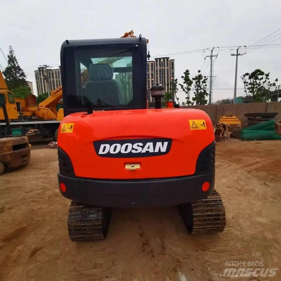 Doosan DH60-7 Pásová rýpadla