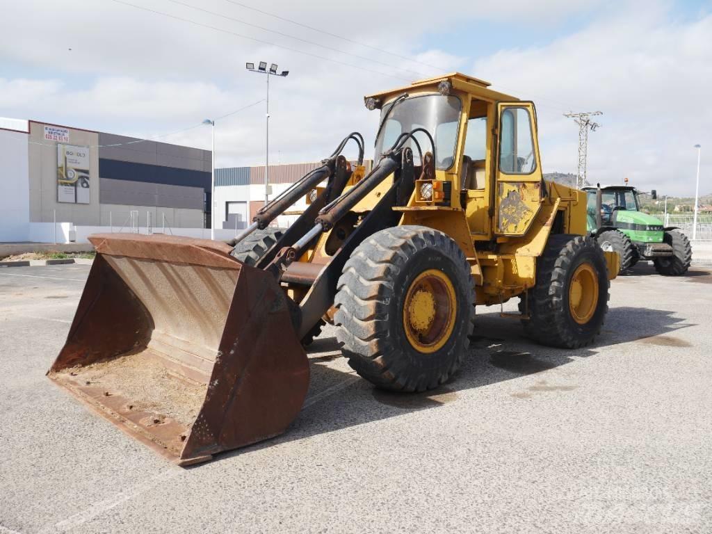 Volvo BM 4400 Kolové nakladače