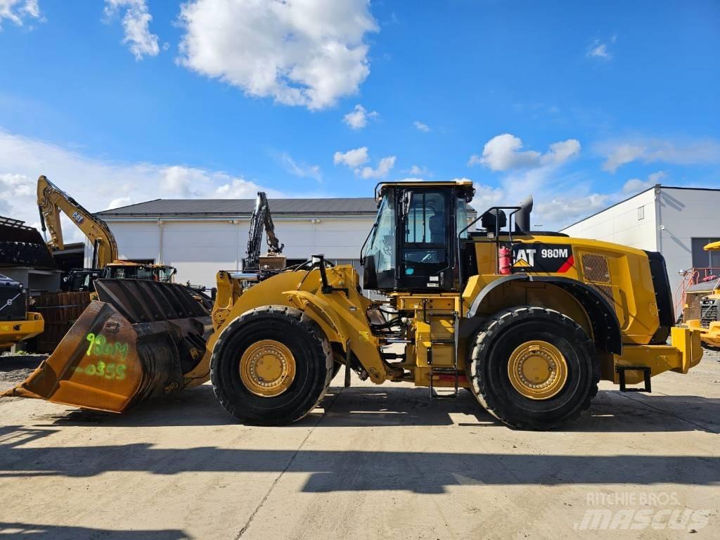 CAT 980M Kolové nakladače