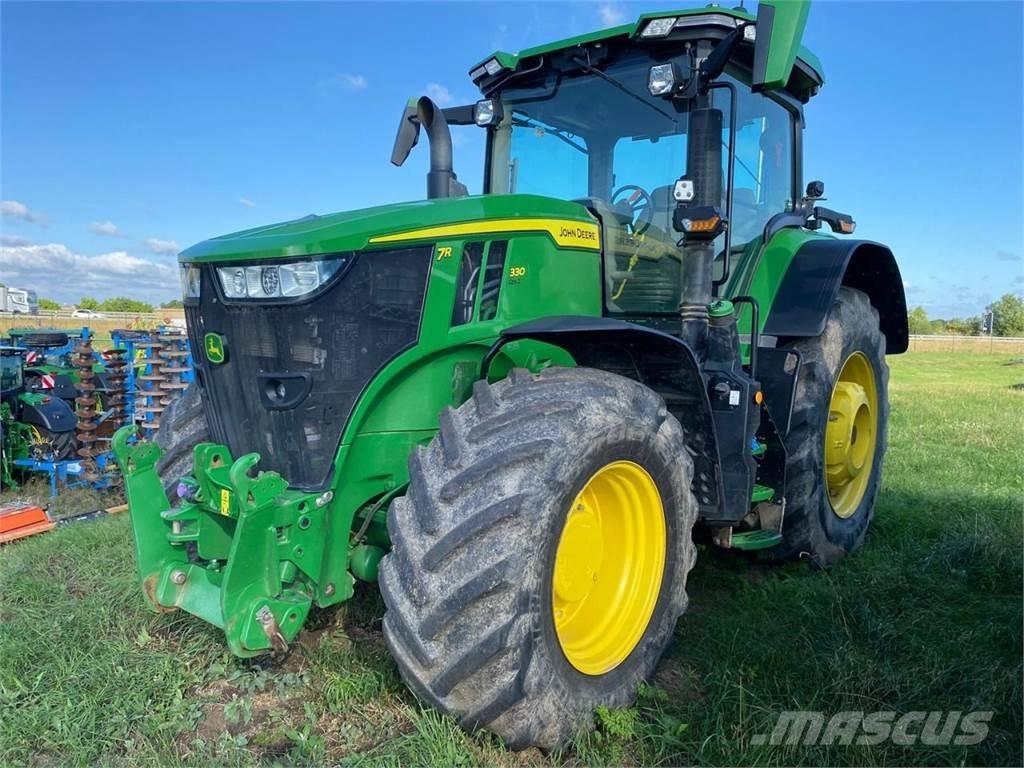 John Deere 7R 330 Traktory