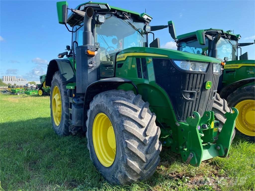 John Deere 7R 330 Traktory