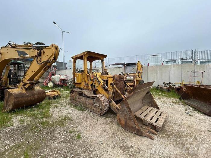 CAT 941B Kolové nakladače