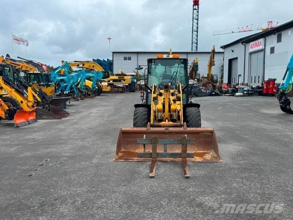 CAT 906 H Kolové nakladače