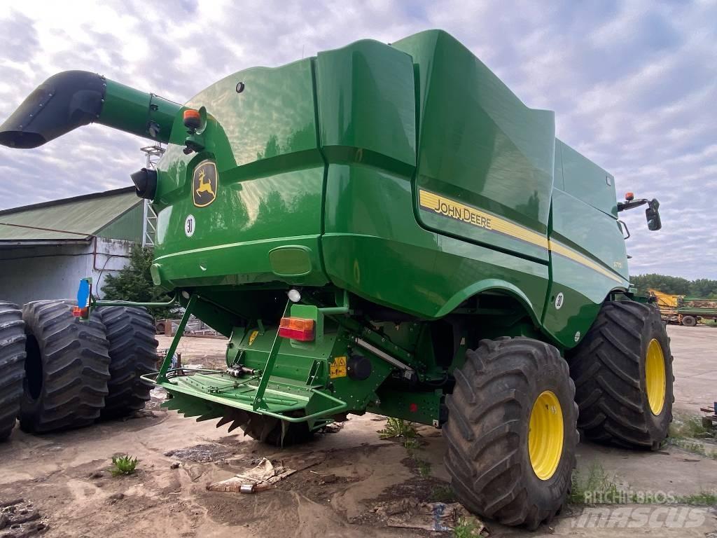 John Deere S770 Sklízecí mlátičky