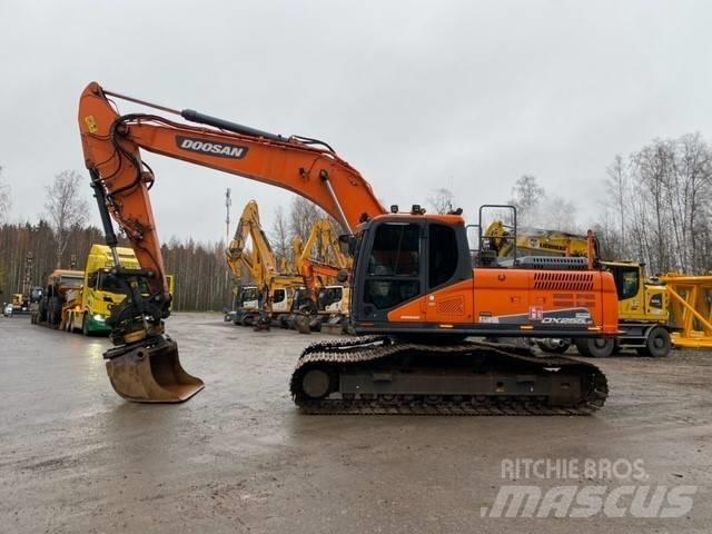 Doosan DX 255 LC-5 Pásová rýpadla
