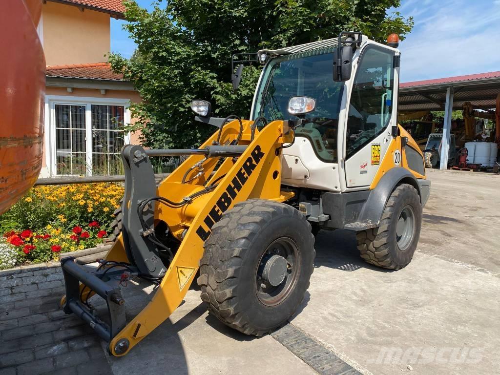 Liebherr L 506 Kolové nakladače