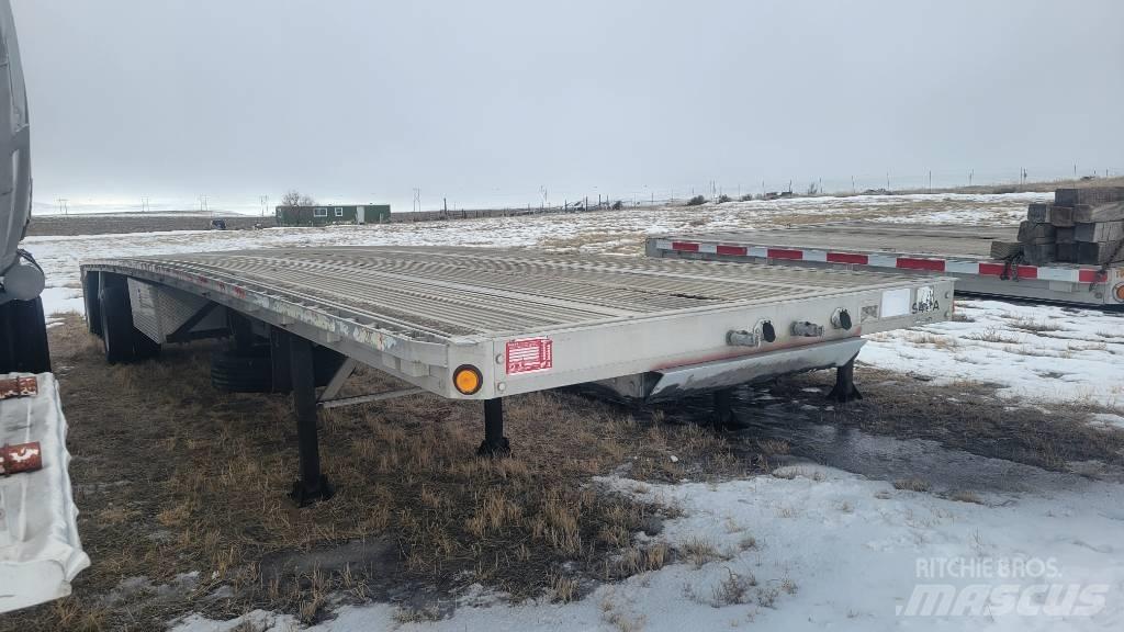 Reitnouer 48' Flatbed Valníky