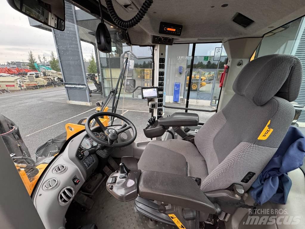 Volvo L 120 H Kolové nakladače