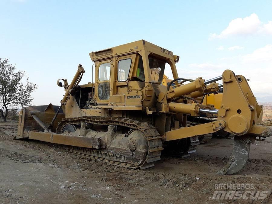 Komatsu D 155 A-1 Pásové dozery