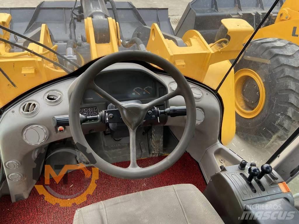 Volvo L 105 Kolové nakladače