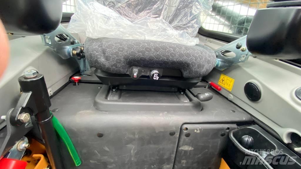 CASE SV 250B (5 units) Smykem řízené nakladače