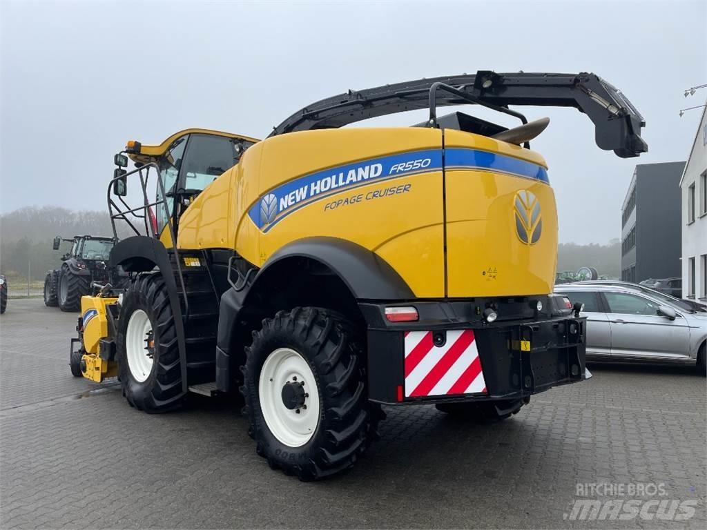 New Holland FR 550 Sklízecí řezačka