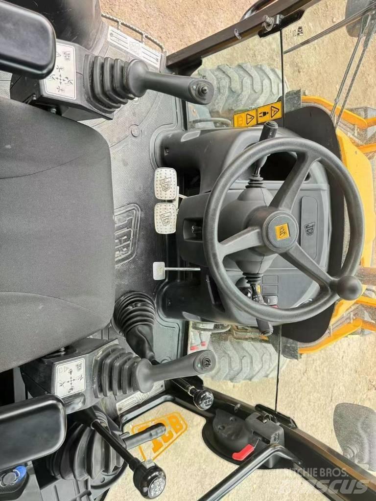 JCB 3 CX Kolová rýpadla
