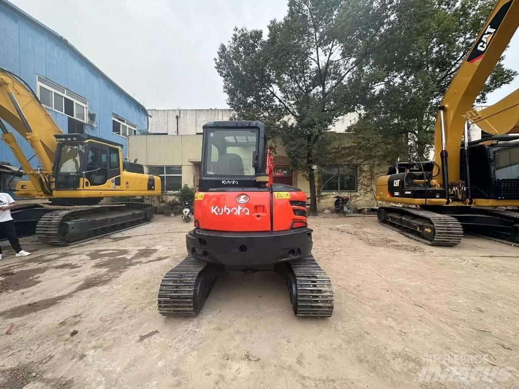 Kubota 163 Pásová rýpadla