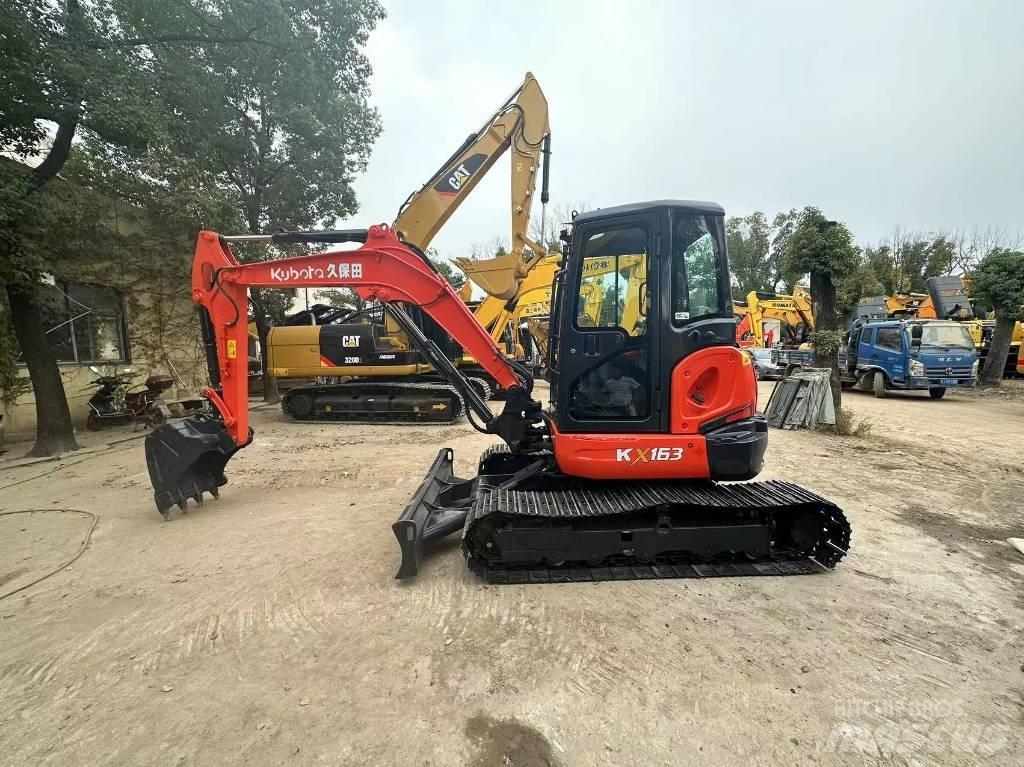 Kubota 163 Pásová rýpadla
