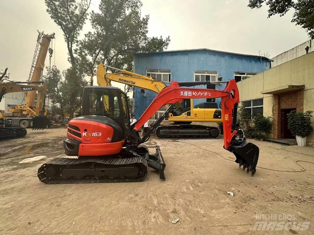 Kubota 163 Pásová rýpadla