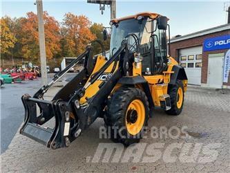 JCB 411 HT Kolové nakladače