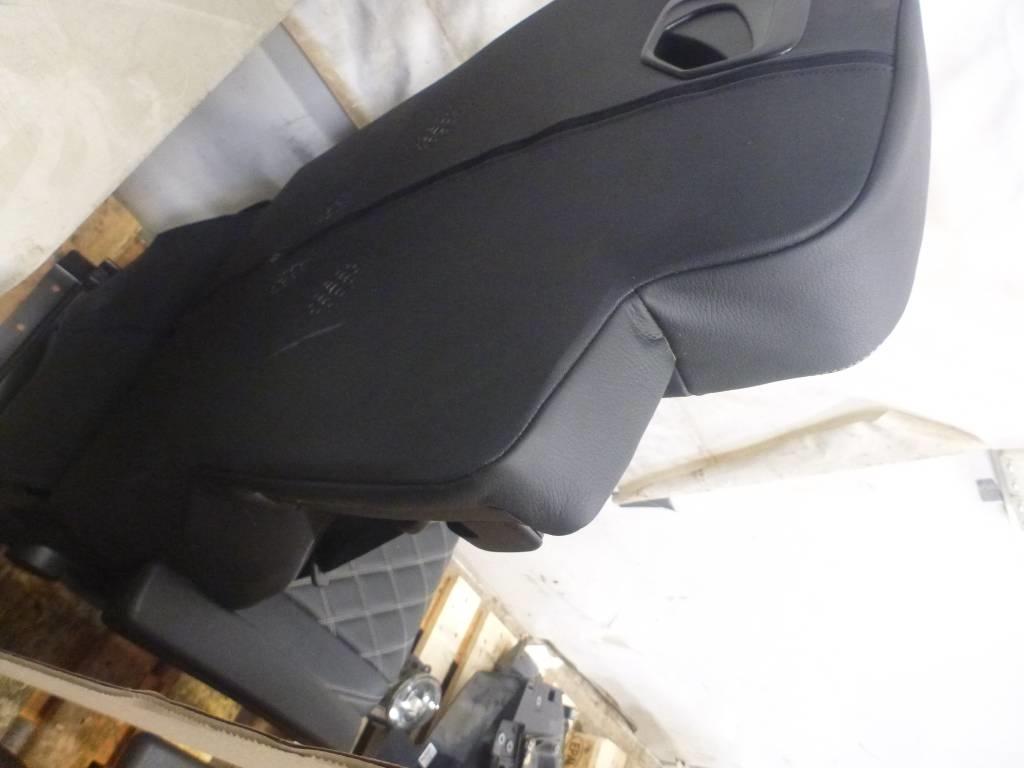 Mercedes-Benz Actros Kabiny a interiér