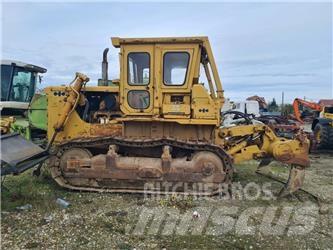 Komatsu D 85-18 Pásové dozery
