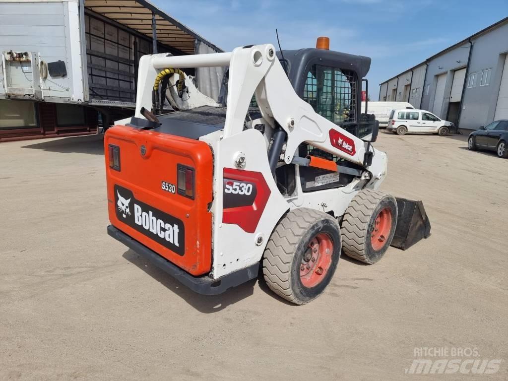Bobcat S 530 Smykem řízené nakladače