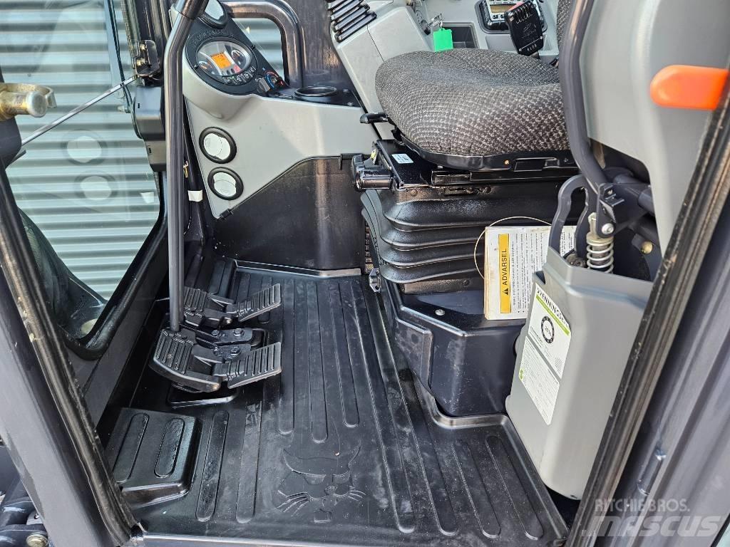 Bobcat e26 Mini rýpadla < 7t