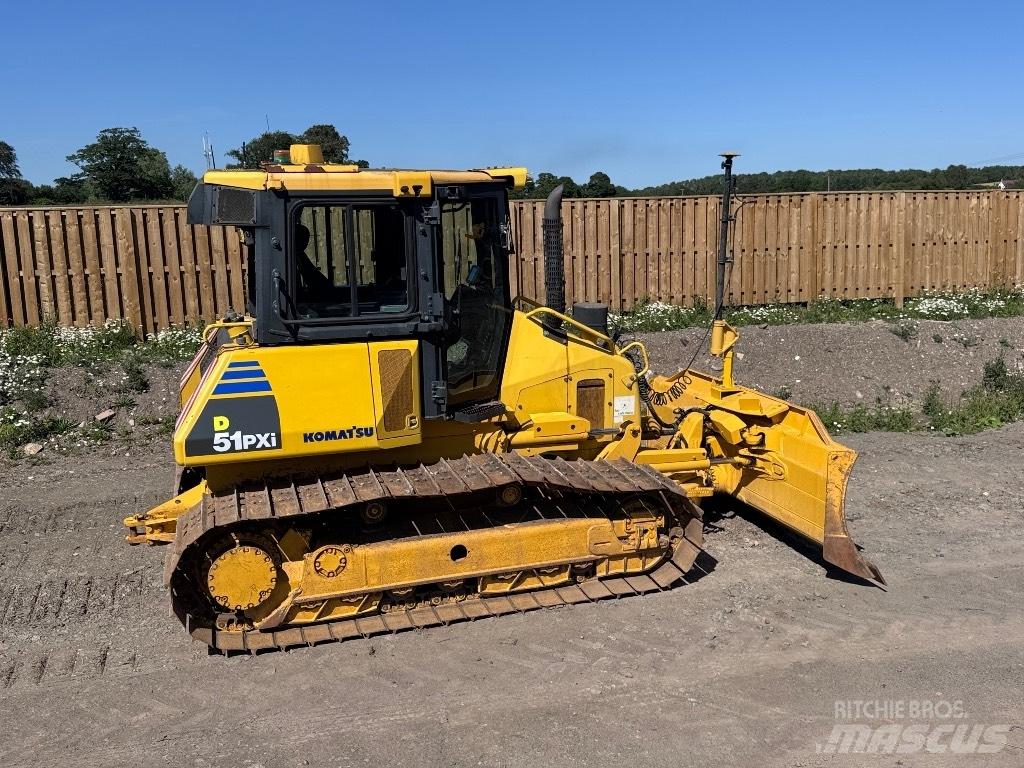 Komatsu D 51 PX Pásové dozery