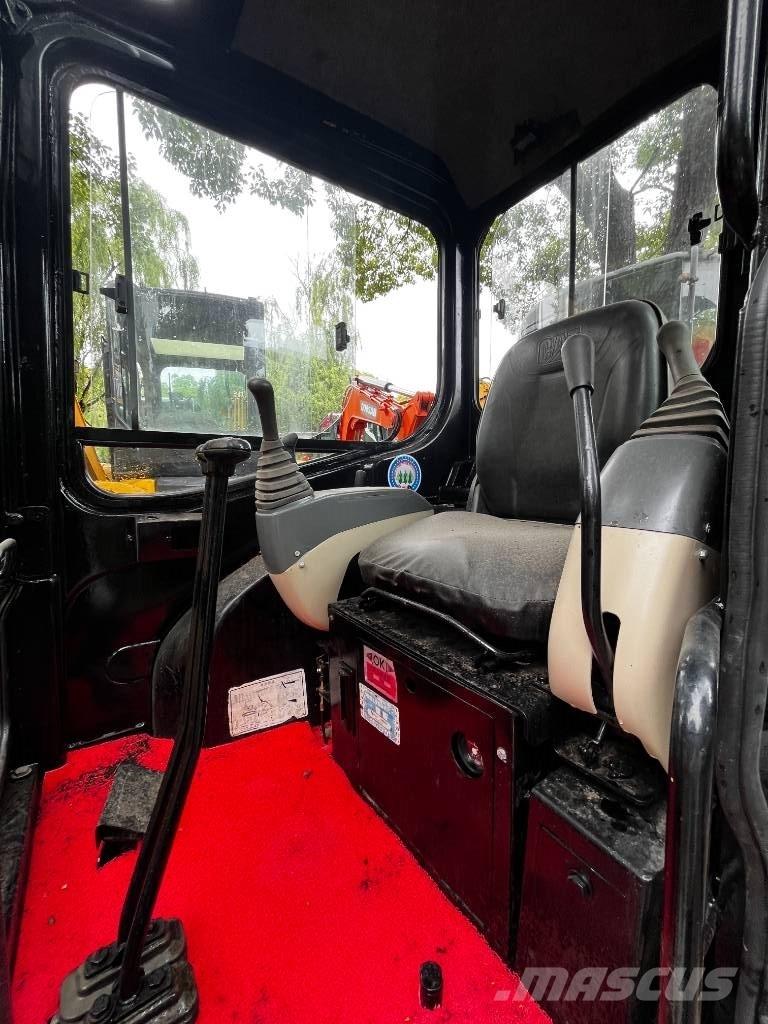 CAT 303 C CR Mini rýpadla < 7t