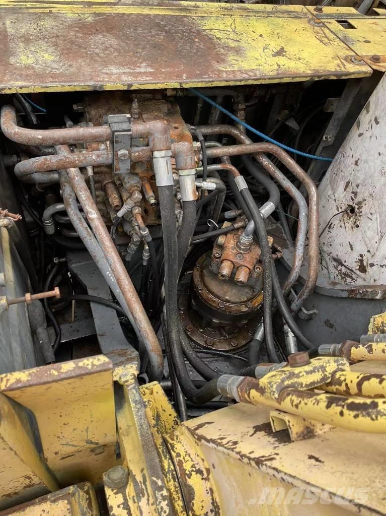 Sumitomo SH120 Pásová rýpadla