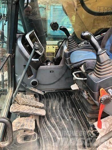 Hyundai HX520L Speciální bagry