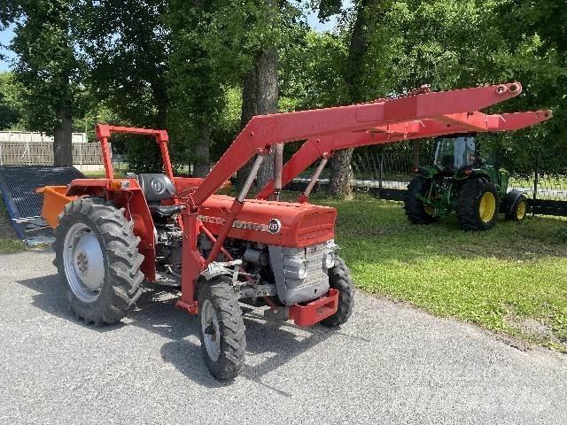 Massey Ferguson 135 Traktory