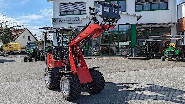 Schäffer 2628 Teleskopické nakladače pro zemědělství