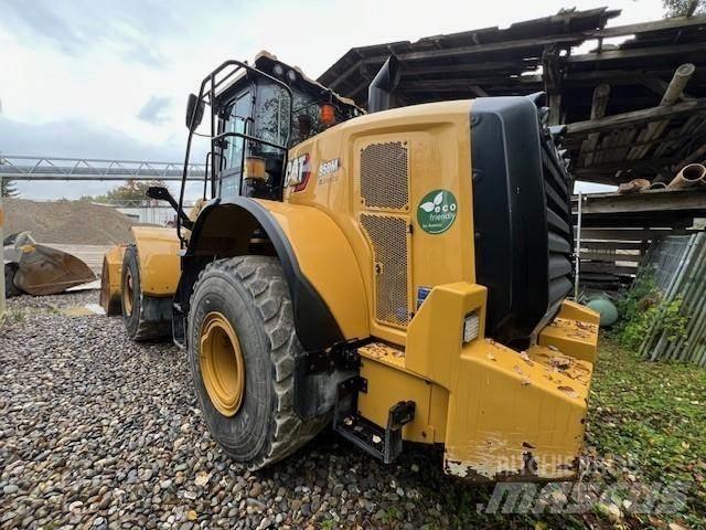 CAT 950M Kolové nakladače