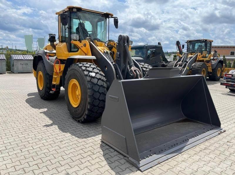 Volvo L110H Kolové nakladače