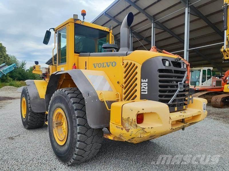 Volvo L120E Kolové nakladače