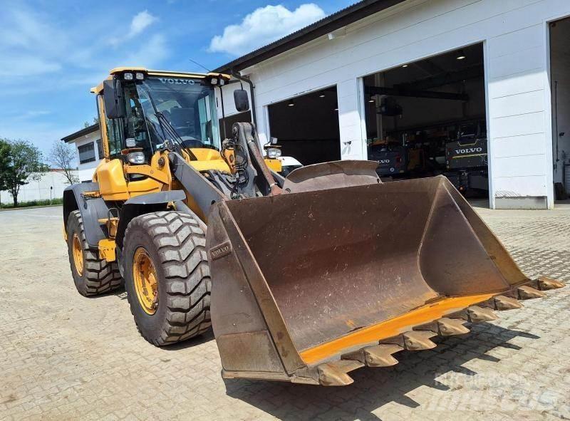 Volvo L90H Kolové nakladače