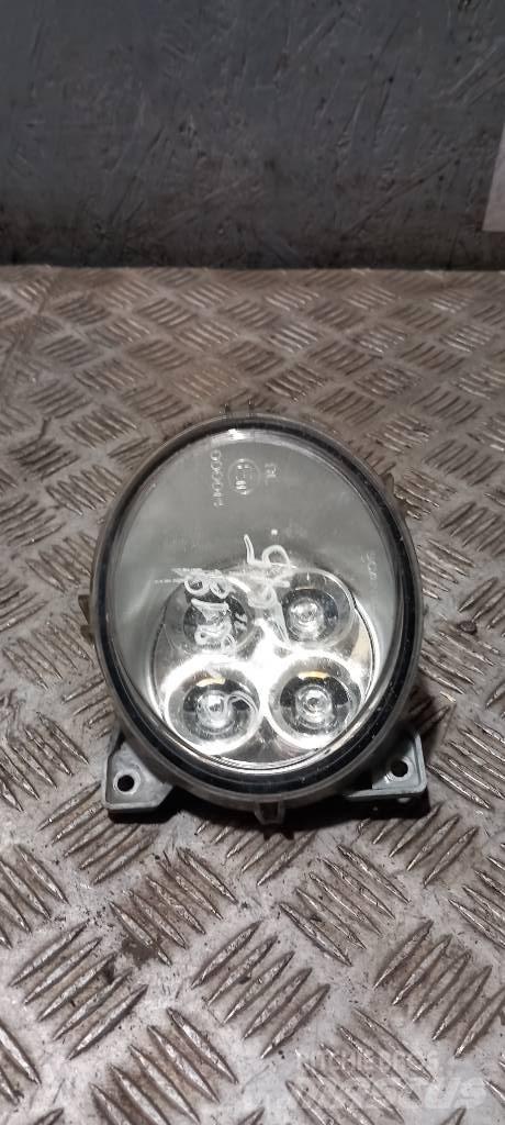 Scania R 440   2127431 Kabiny a interiér