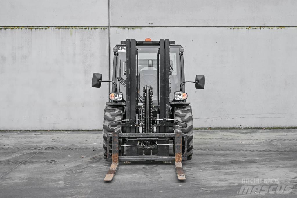 Manitou MC 25-4 Dieselové vozíky