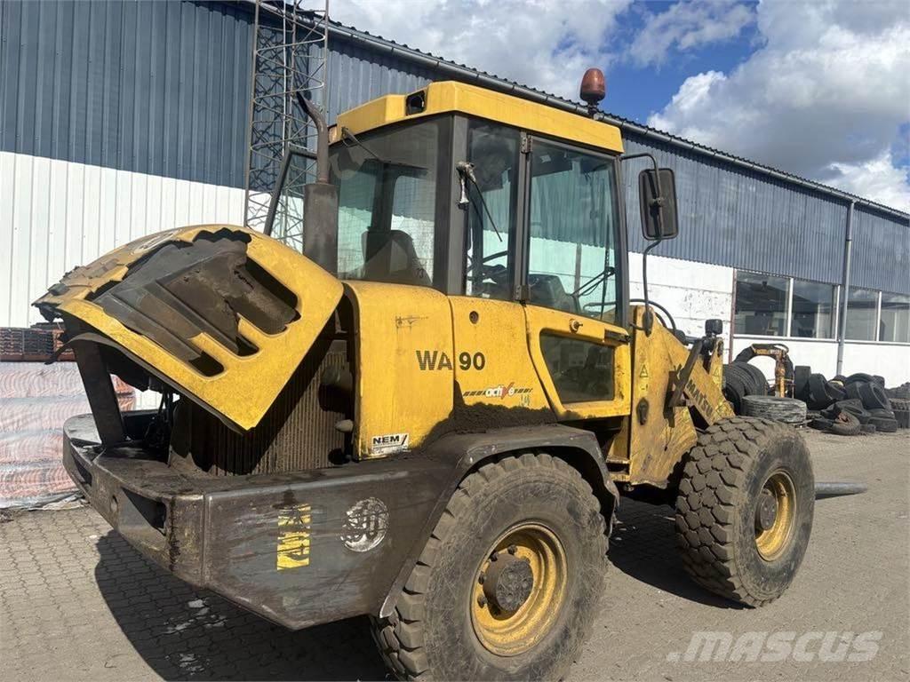 Komatsu WA90-3 Víceúčelové nakladače